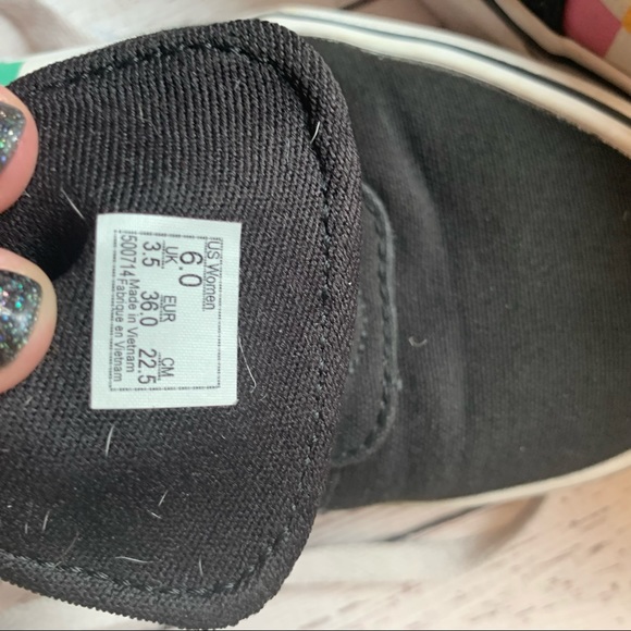 Checkered Vans - sz 6 - Rainbow Checker - Classic Sneakers - Picture 6 of 6